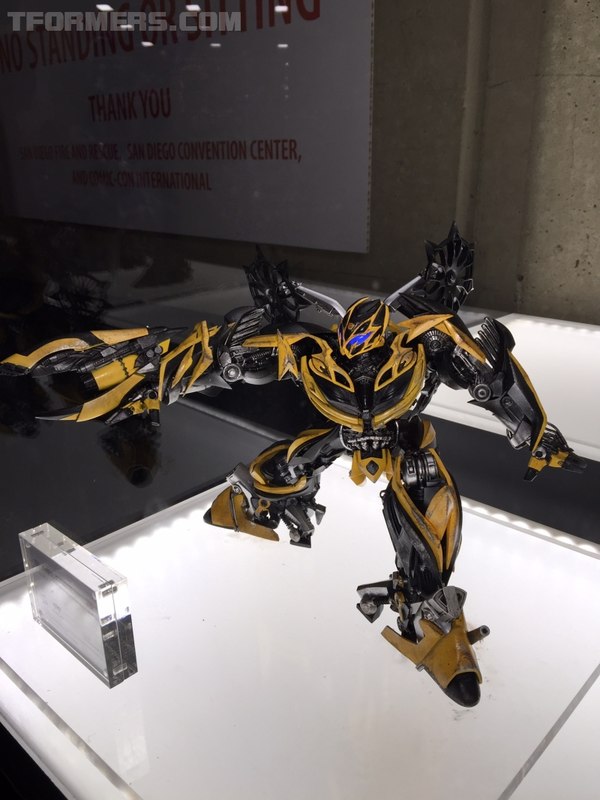 SDCC 2015   Transformers Comicave Optimus Prime Bumblebee Statues From,Bluefin  (21 of 24)